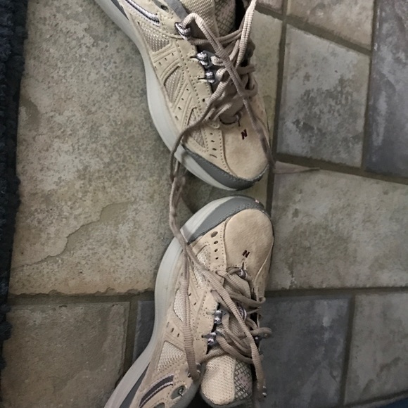 ✨New Balance shoes Size 8 - Picture 4 of 8